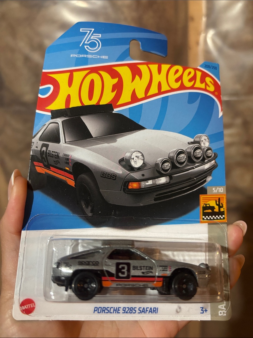 Porsche 928S Safari Toy Car — Silver Hot Wheels